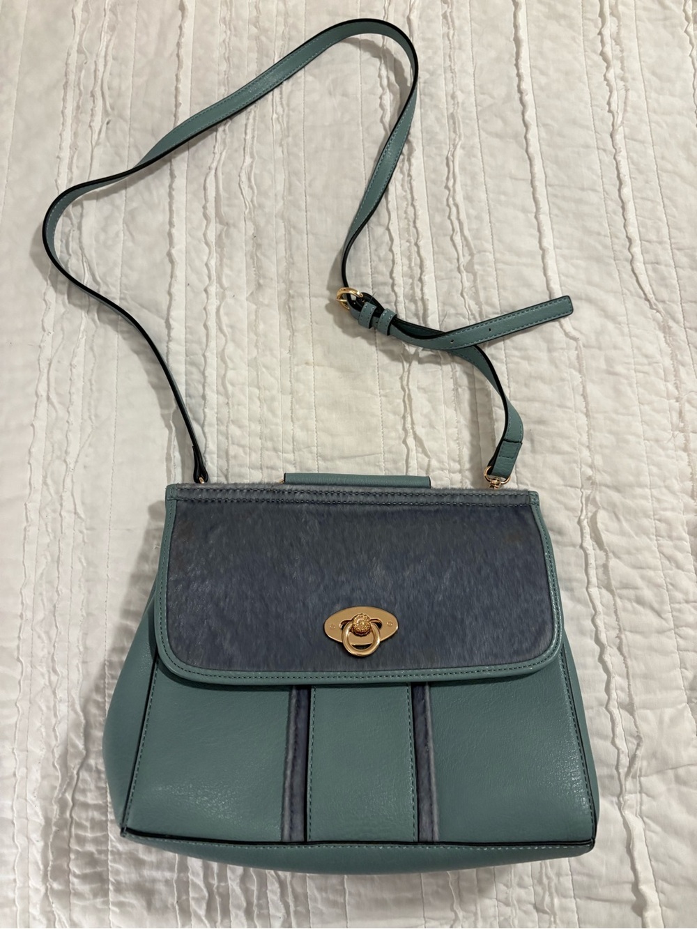 Lauren Conrad Contemporary Palais Crossbody Purse